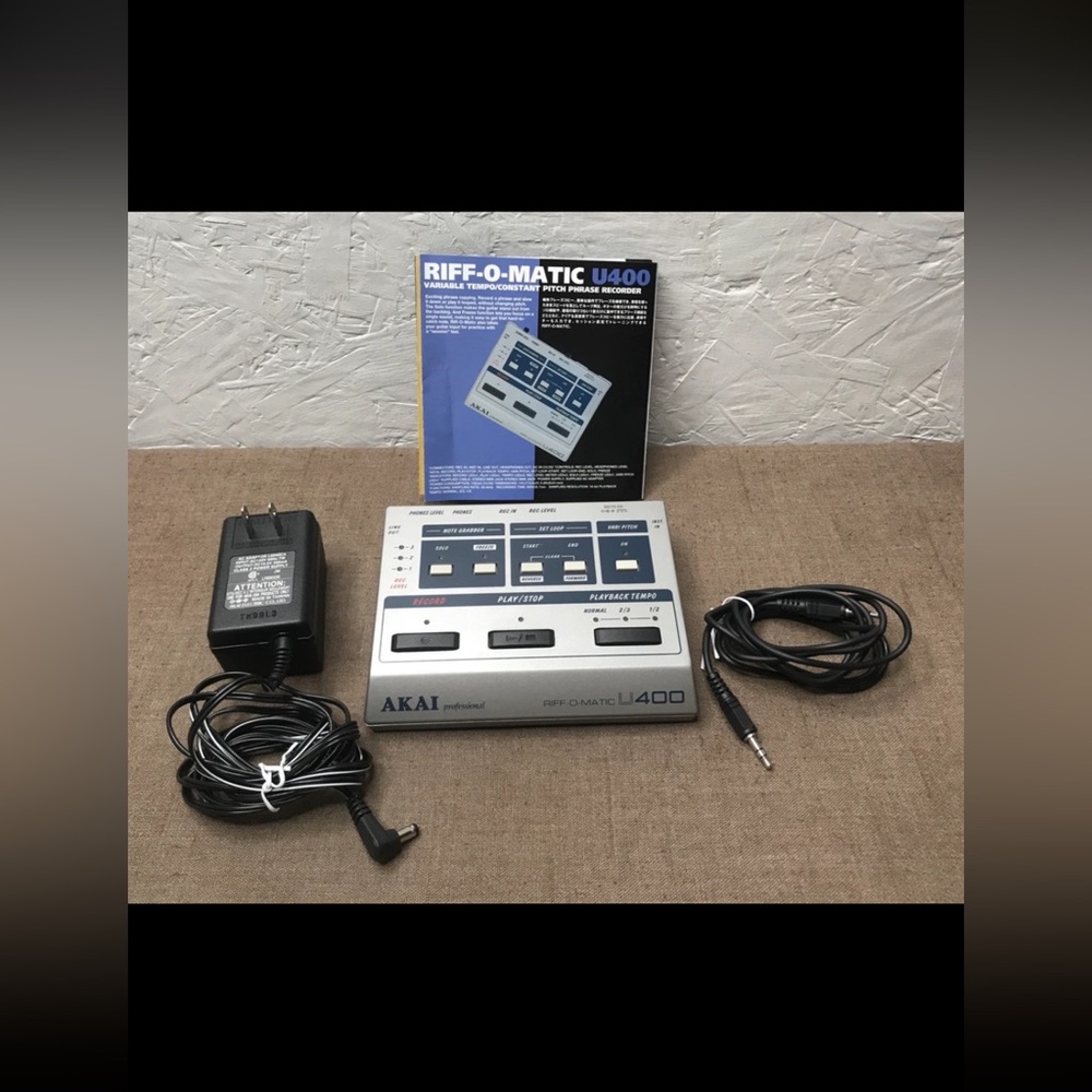 EUC Akai Pro Riff-O-Matic U400 Variable Tempo/Constant Pitch Phrase Recorder